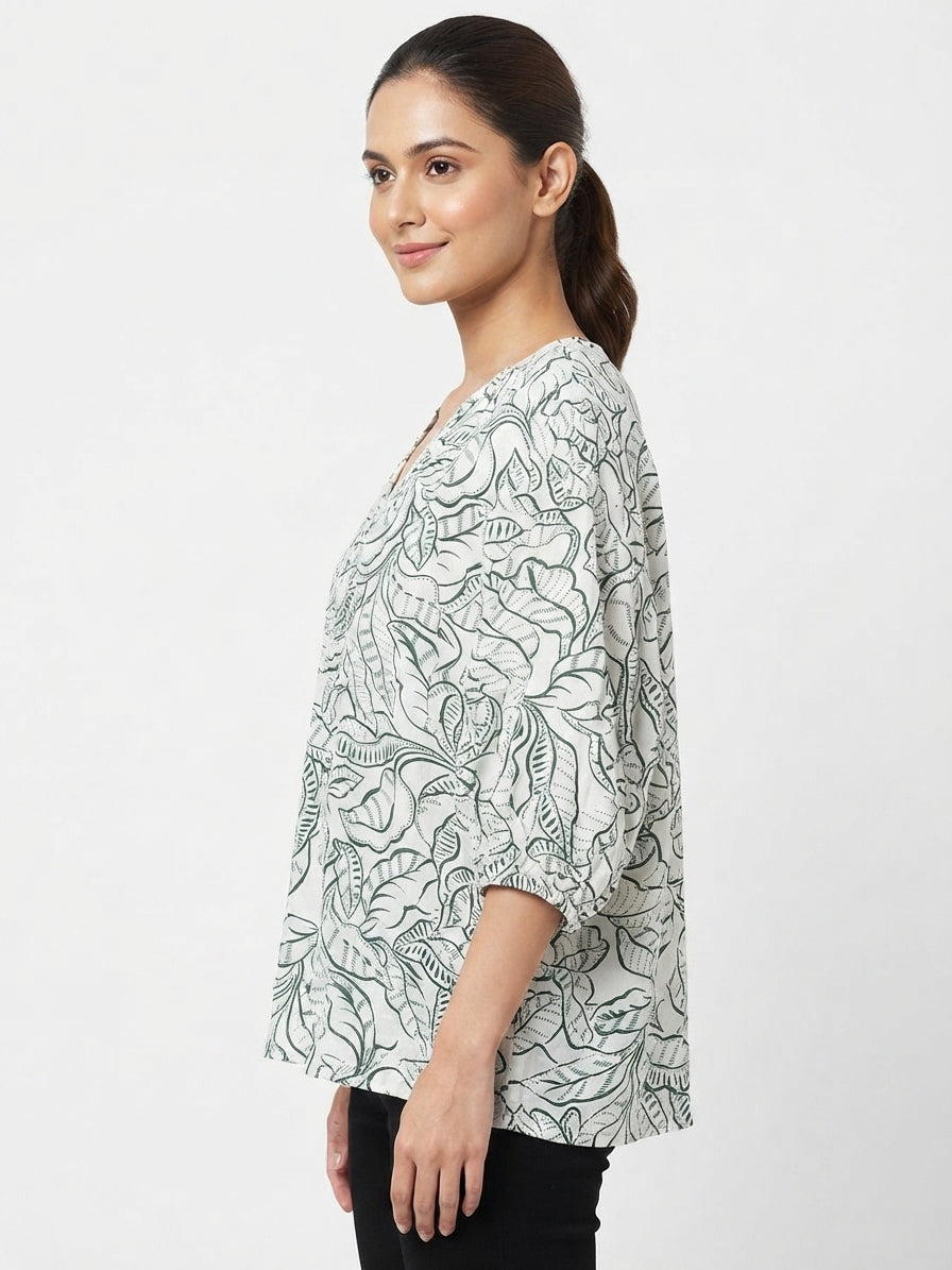 Women's White & Dark Green Botanical Print Relaxed Fit Top