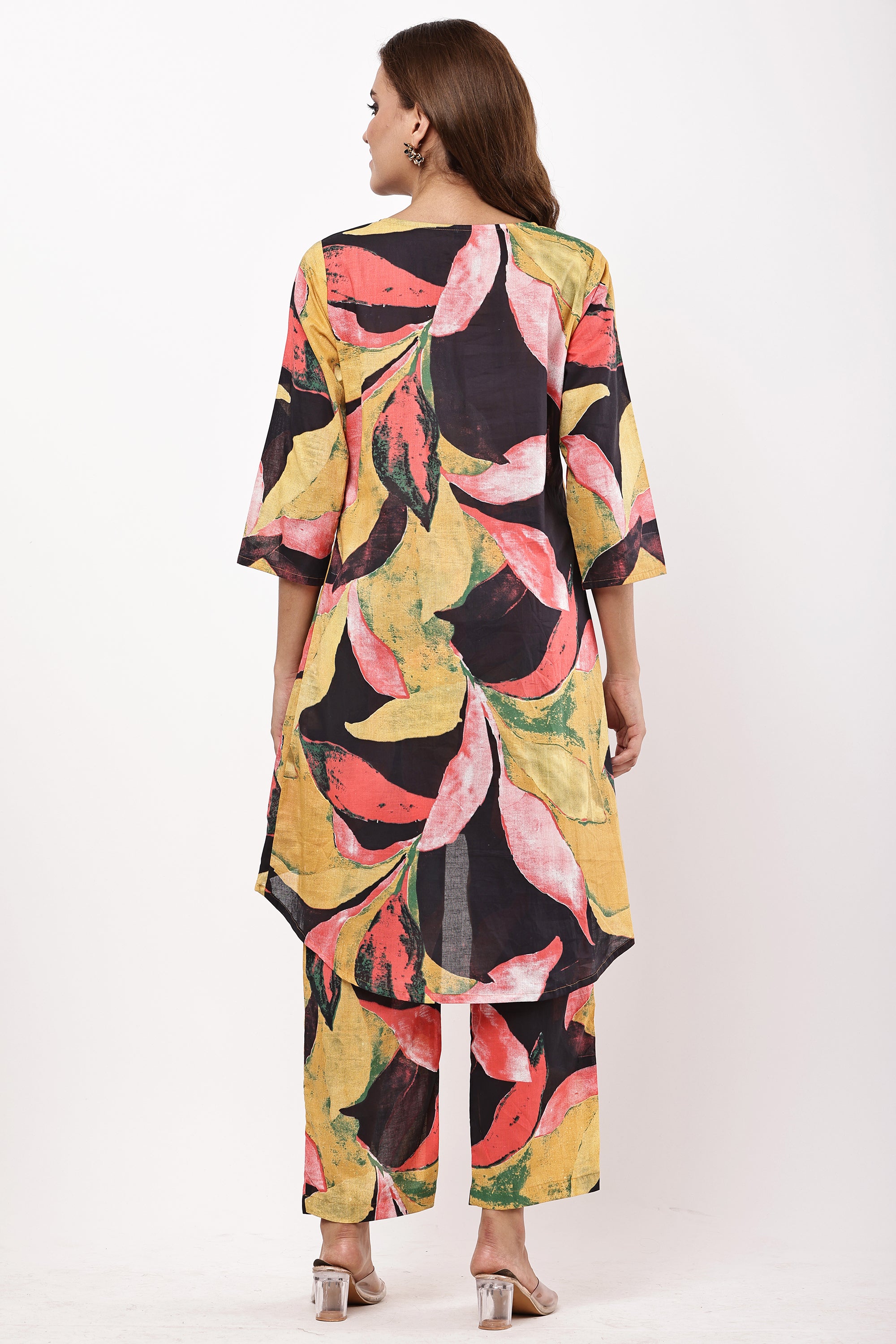 Samayanusar Mustard & Black Abstract Print Kurta with Trousers