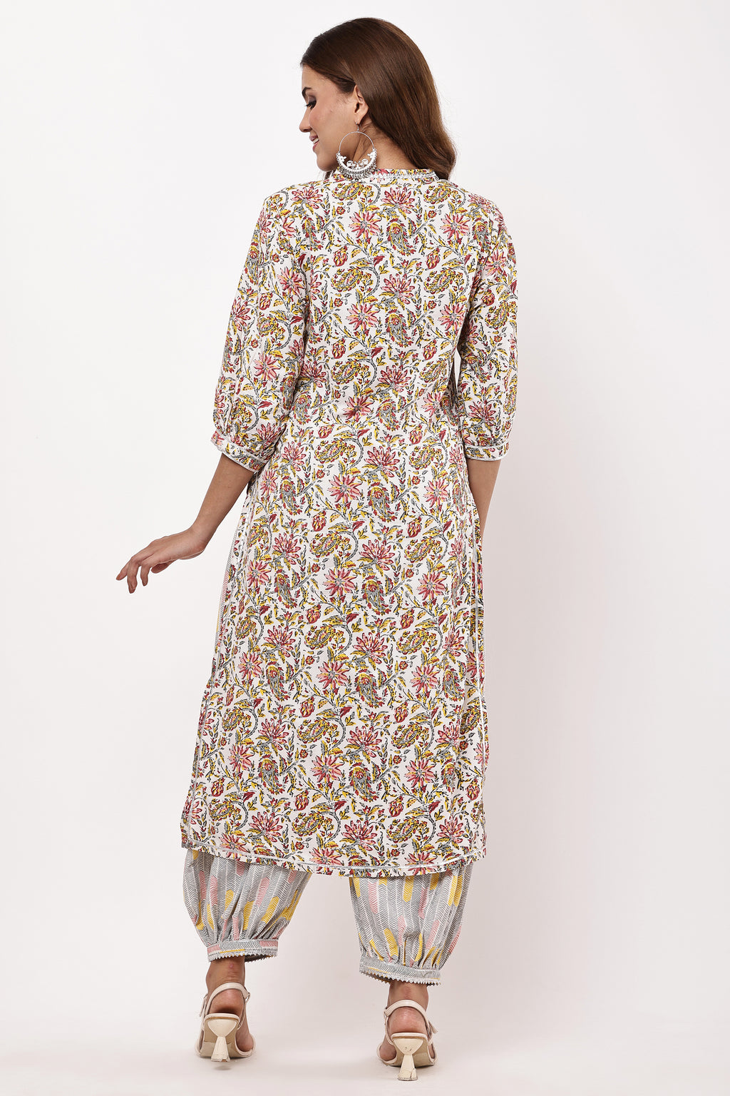 Samayanusar Women Multicolour Floral Printed Kurta Set