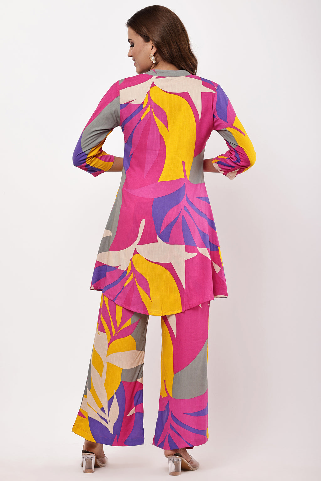 Samayanusar Abstract Bloom A-Line Kurta with Trousers