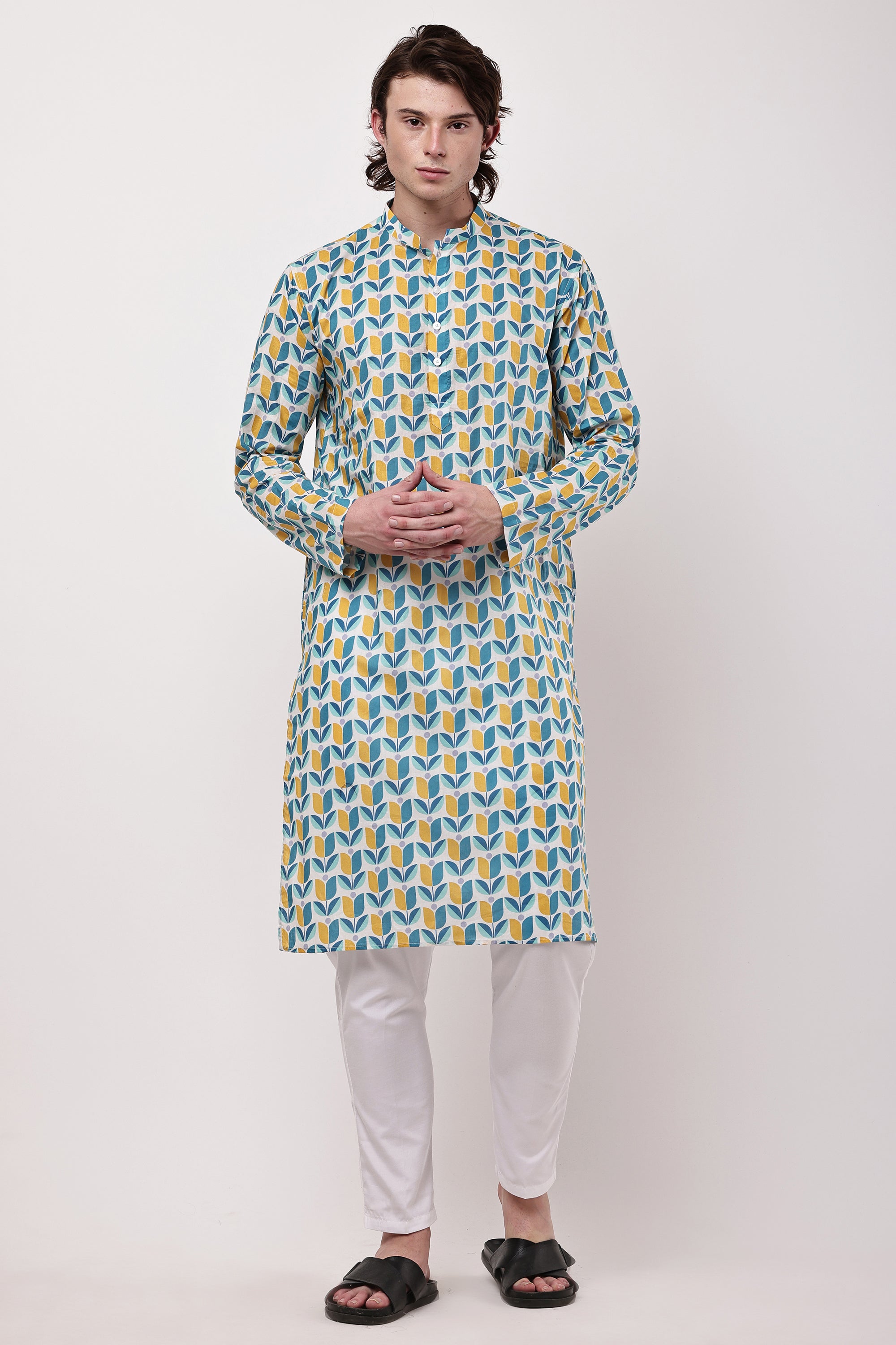 Samayanusar Men Abstract Leaf Printed Straight Kurta Set