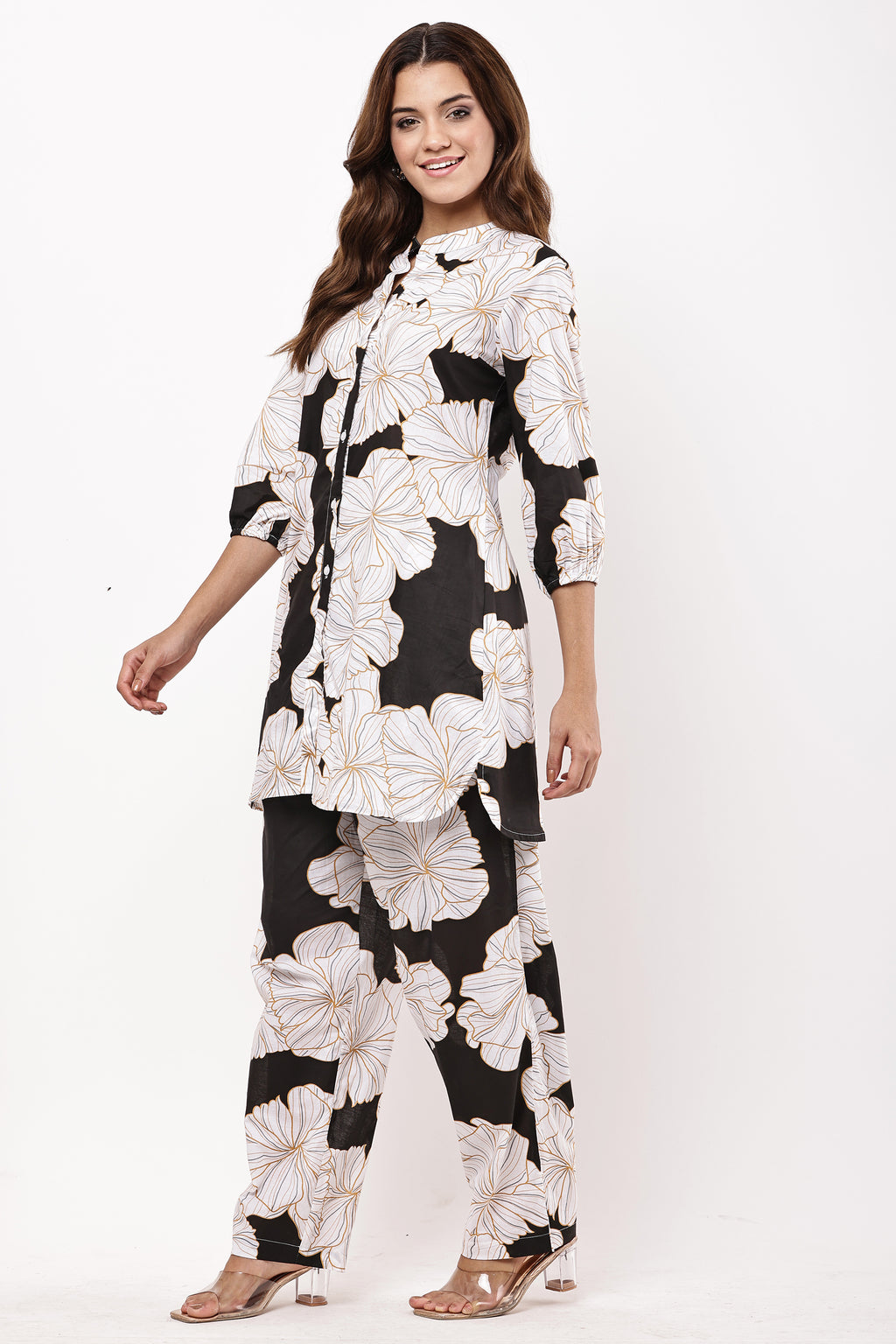 Samayanusar Women Black & White Floral Printed Co-ord Set